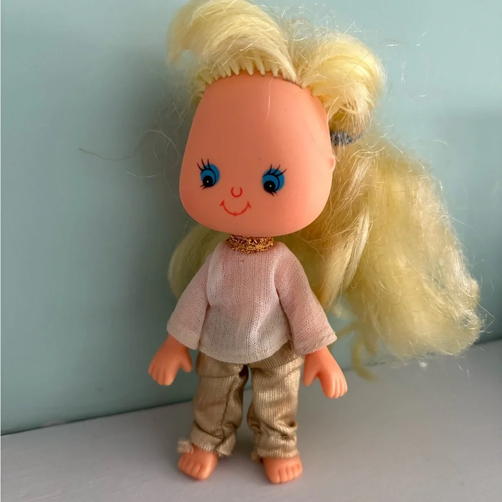 VINTAGE 1980’s 5” DOLL IN ORIGINAL OUTFIT